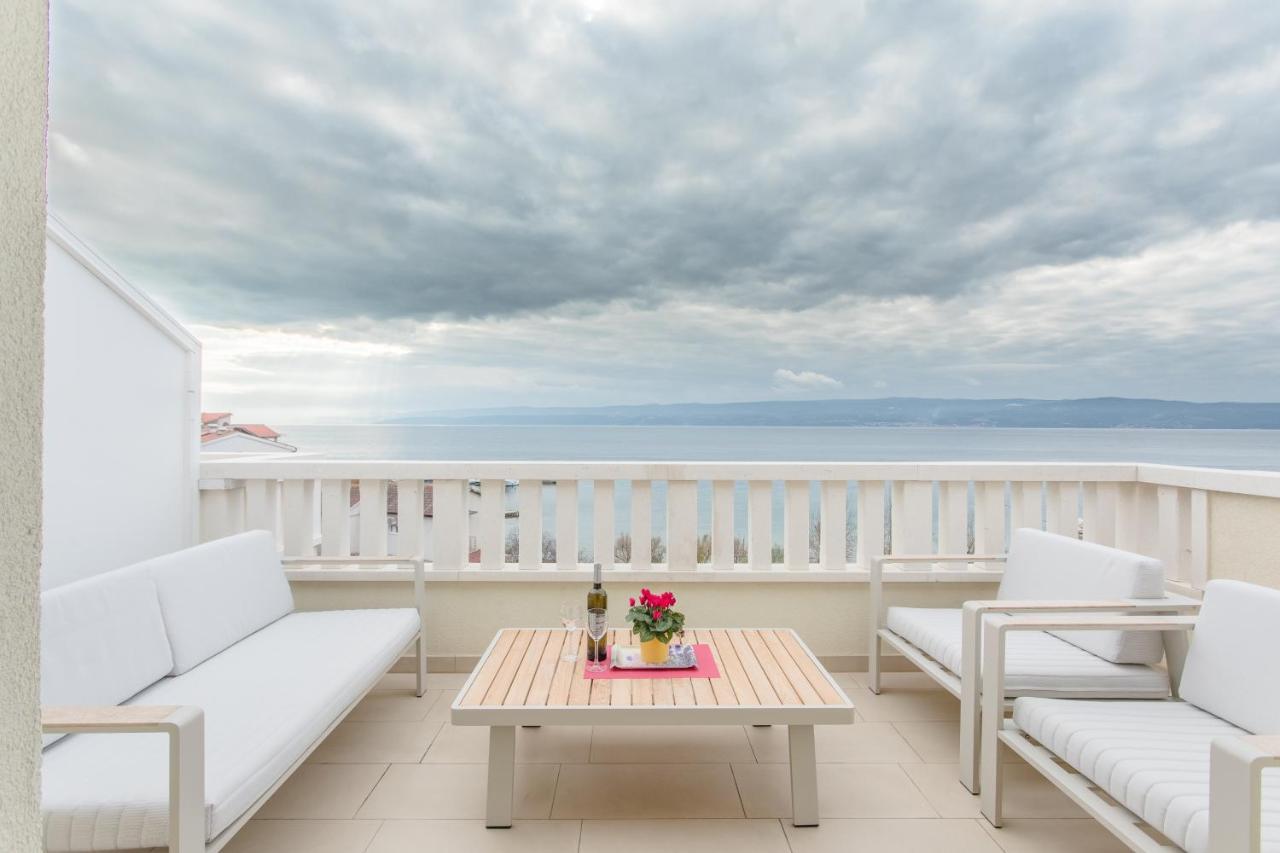 Apartments Kadenca Omis Exterior photo