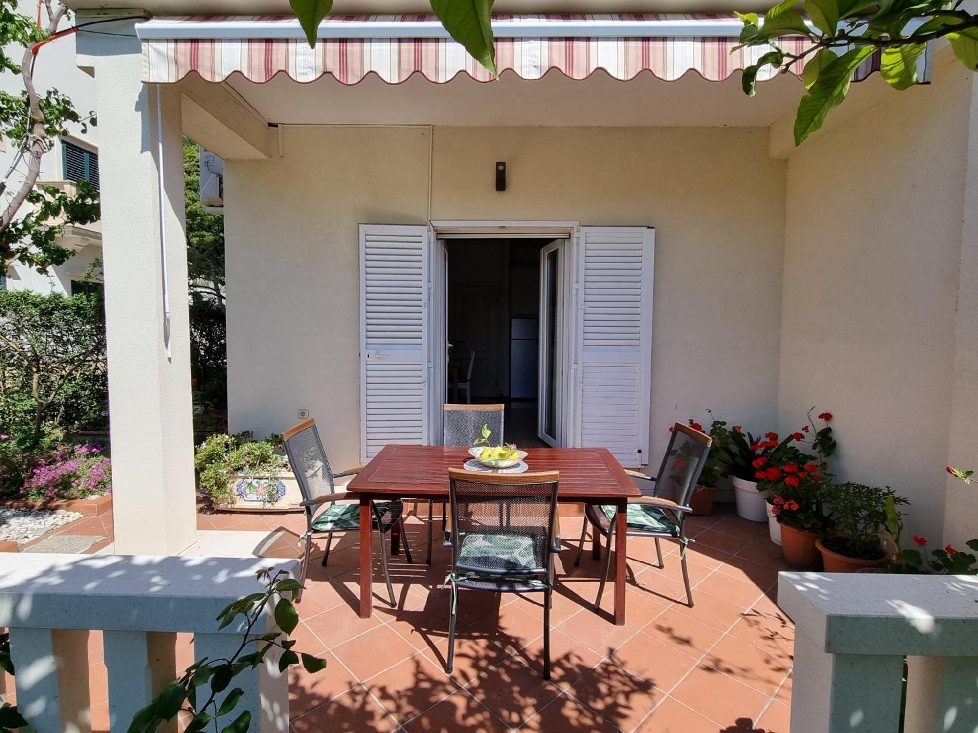 Apartments Kadenca Omis Exterior photo
